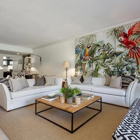 Victory House * キンタ・ド・ラーゴ