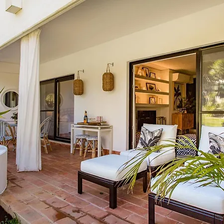 Victory House アパート *